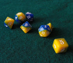 Set de dados RPG Clásico Amarillo y Azul (7 unid.)